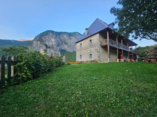 Curraj I Eperm House | Guesthouse Prebibaj