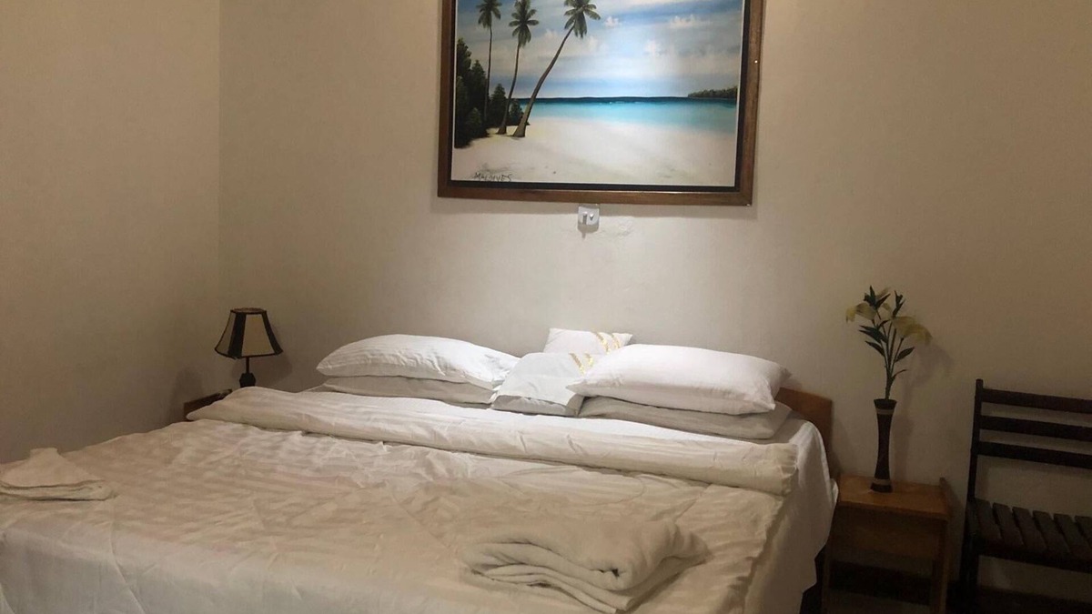 Mahibadhoo House | Guesthouse run by Maldivian Diving Instructor w/32 years of experience.