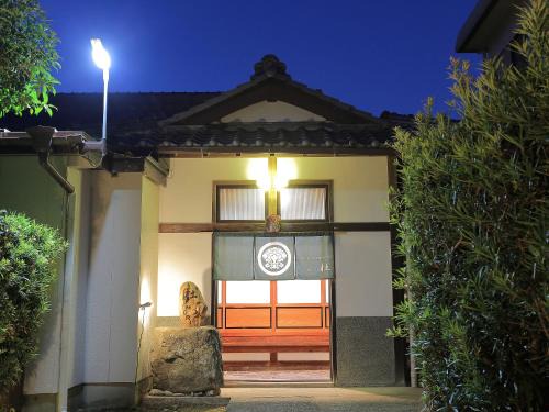 Kushimoto House | GUESTHOUSE & SAUNA 杜(mori)