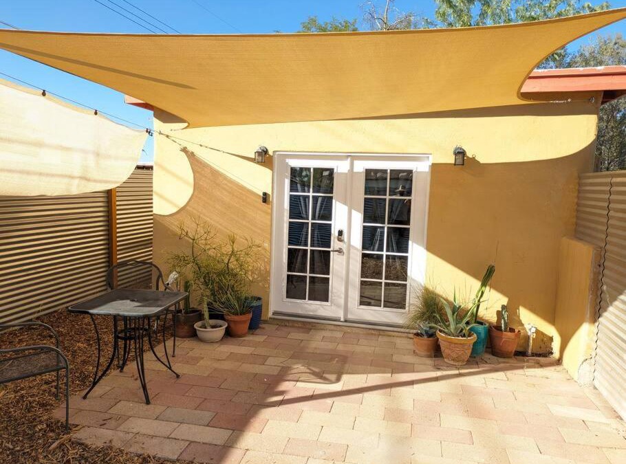 Campus Farm Apartment | Guesthouse w/private access and patio