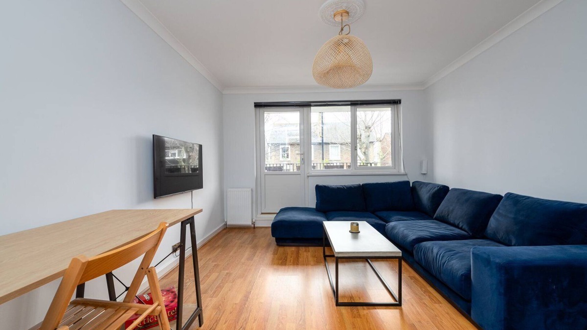 Nunhead Apartment | GuestReady - Balcony Nest London