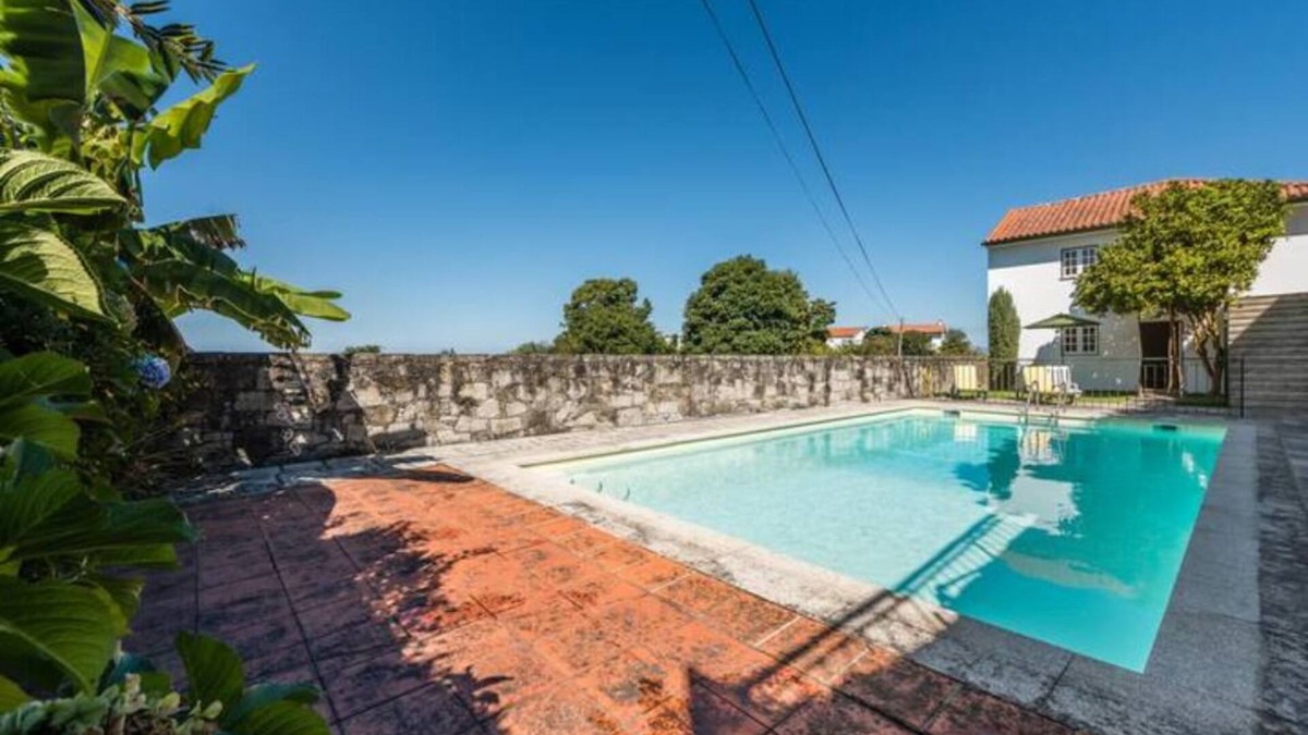 Joane House | GuestReady - Cabanelas Beach & Pool