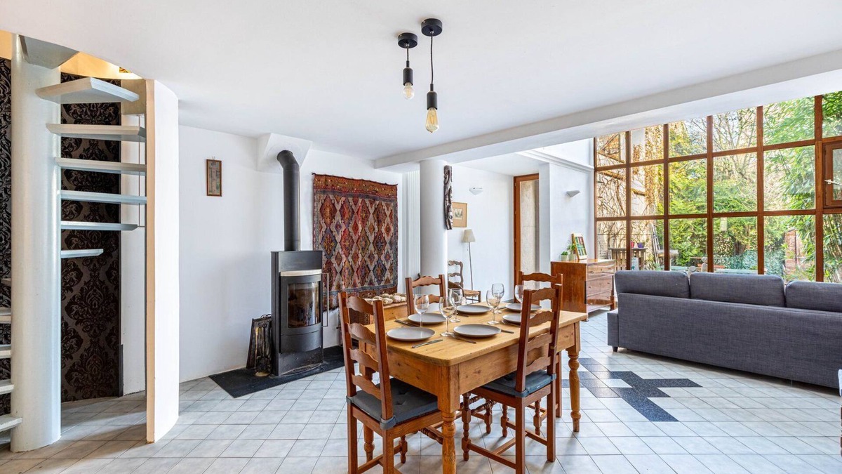 Louis Bertrand-Mirabeau-Semard House | GuestReady - Charming house just outside Paris