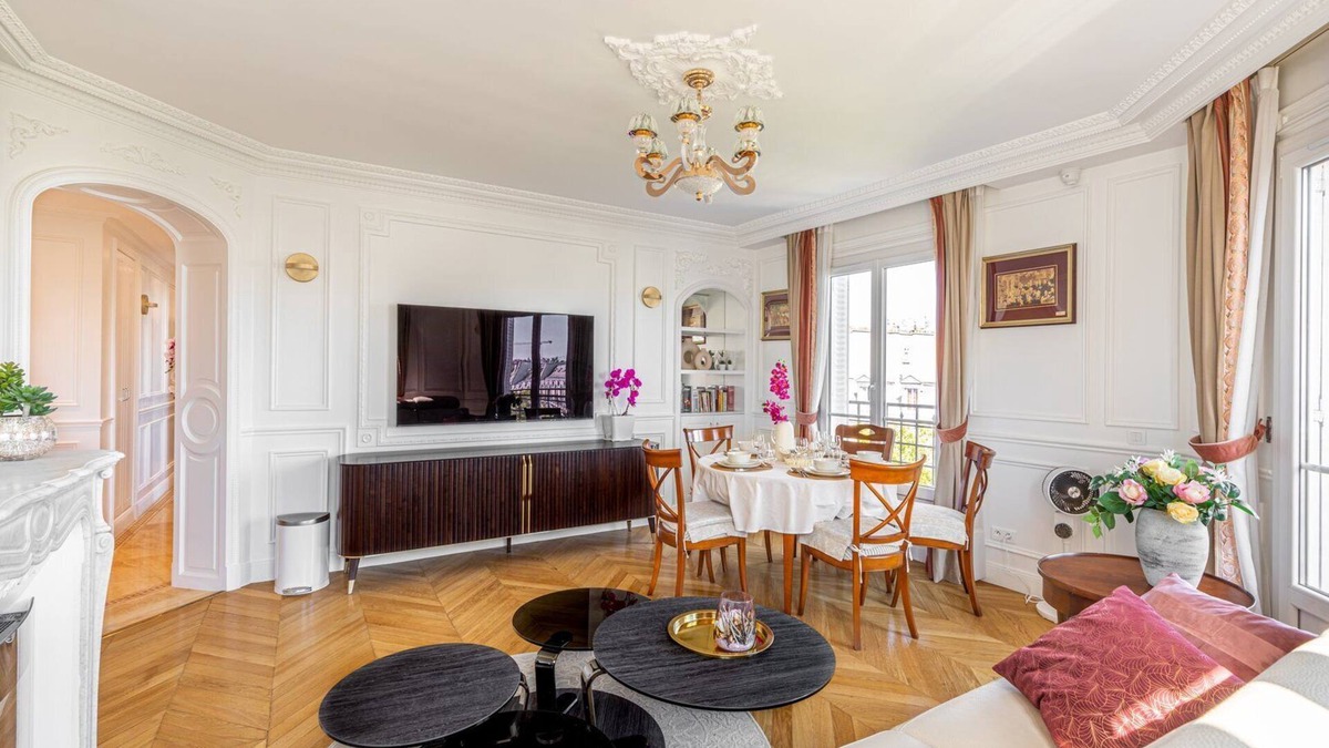 Les Halles Apartment | GuestReady - Charming stay near Museum of Illusion