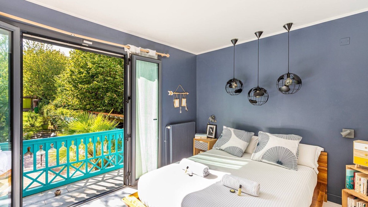 Chatillon House | GuestReady - Chic nature with a big backyard