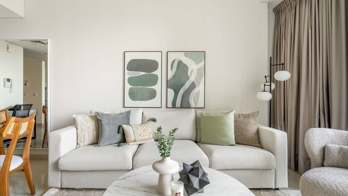 Dubai Media City Apartment | GuestReady - Contemporary living in Dubai Marina