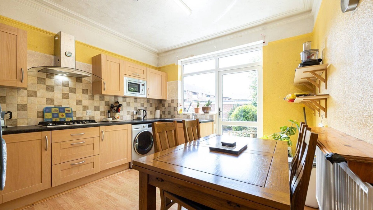 Trafford Apartment | GuestReady - Enchanting life in Gorse Hill