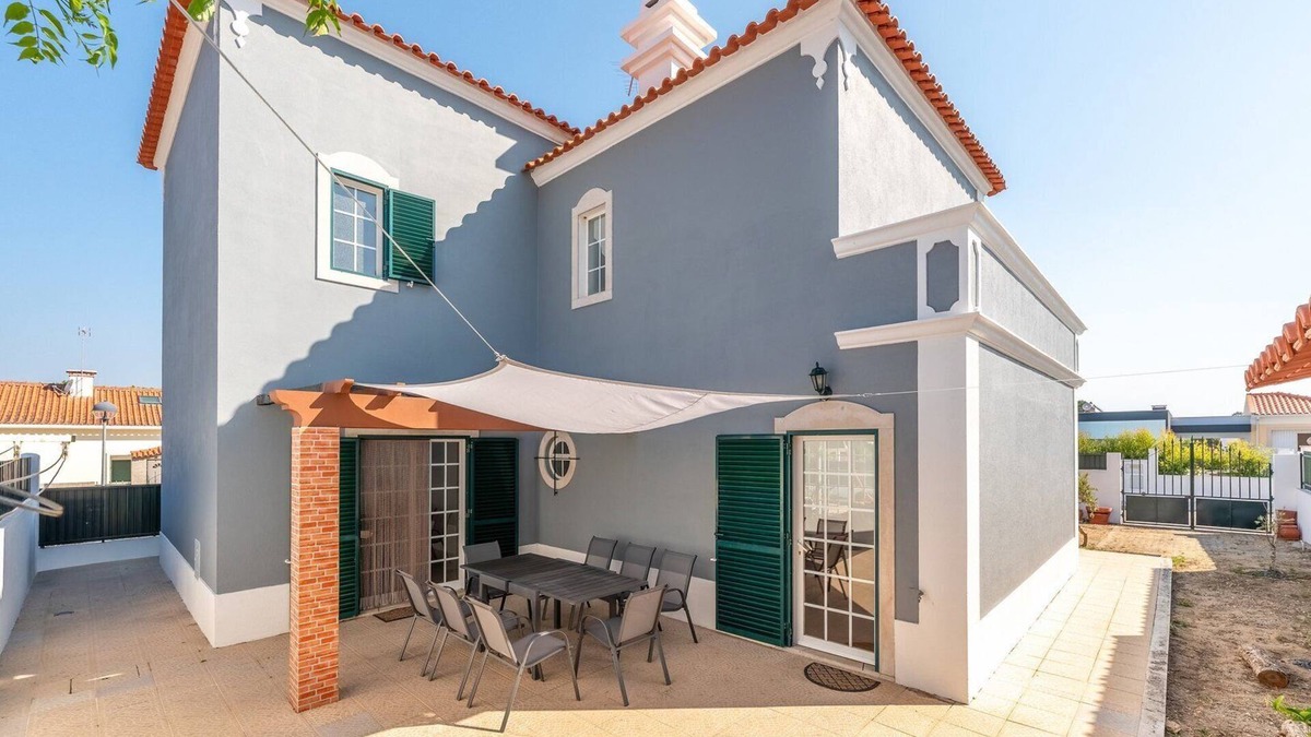 Aiana de Cima House | GuestReady - Fantastic family home in Sesimbra