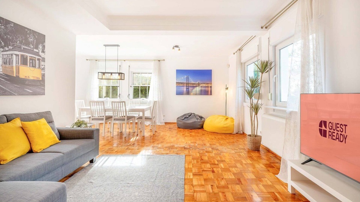 Benfica Apartment | GuestReady - Gorgeous Landscapes in Lisbon