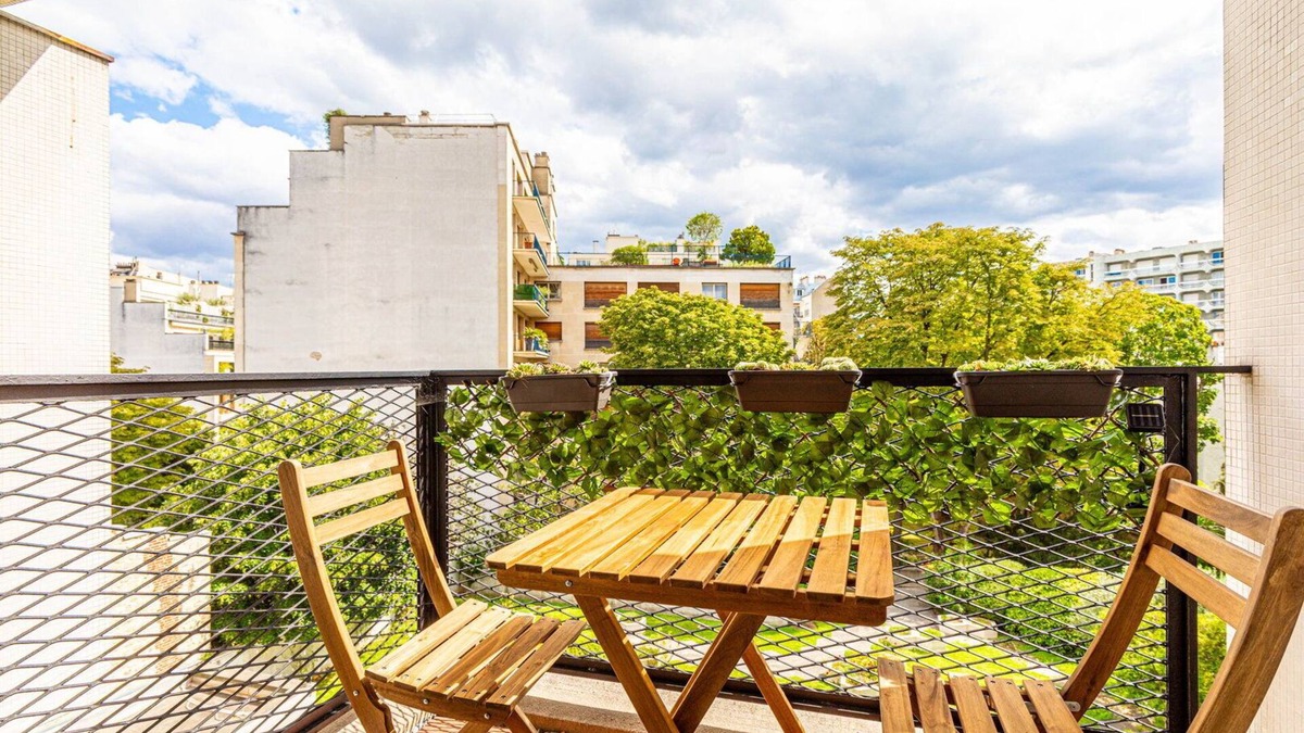 Porte-Dauphine Apartment | GuestReady - Homely nest with balcony