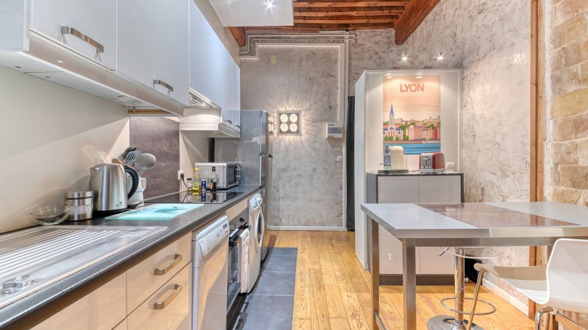 Carnot - Gailleton Apartment | GuestReady - Modern exquisite bright apartment