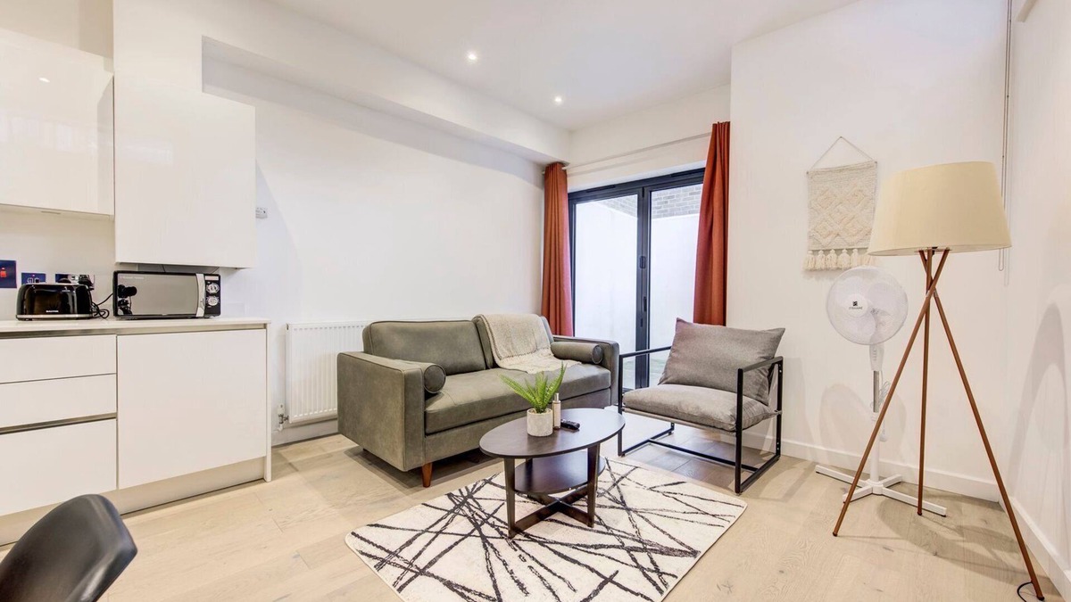 Riverside Apartment | GuestReady - Modern Luxury near Tower Bridge