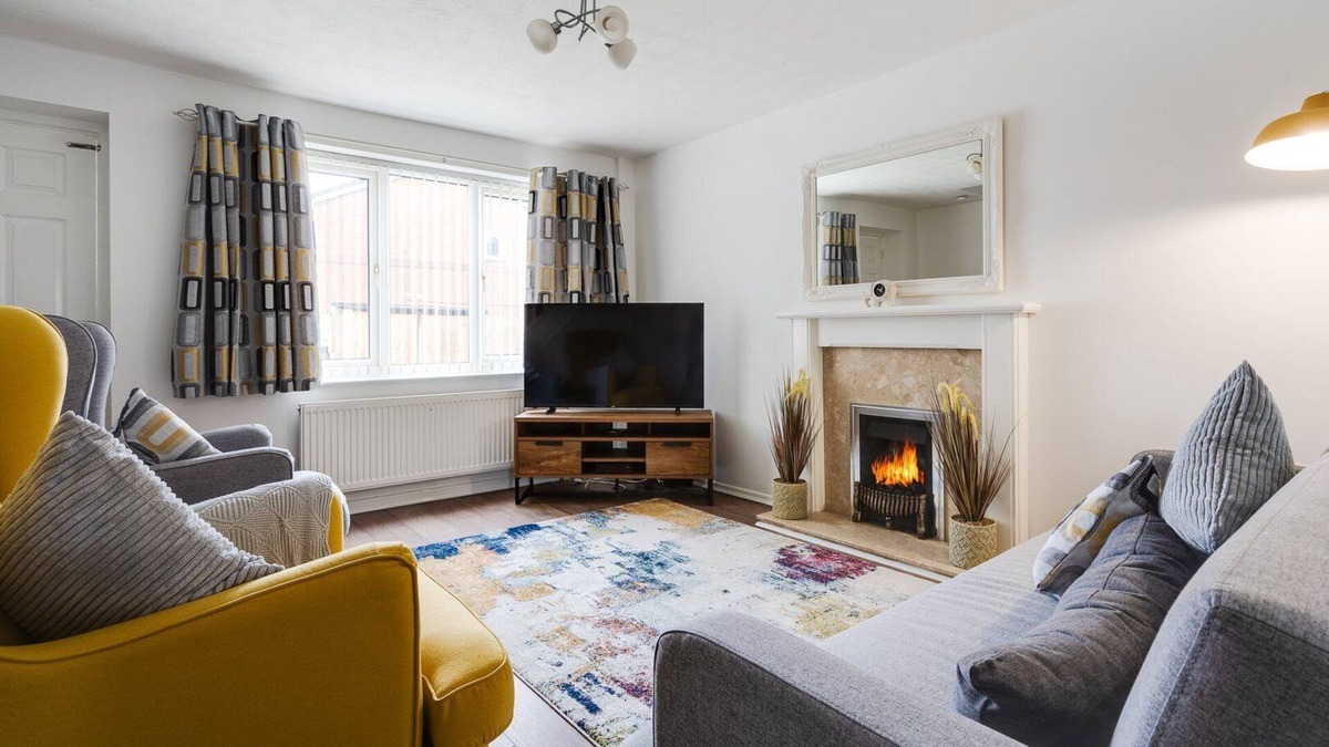 Eccles House | GuestReady - Newly renovated near Trafford centre