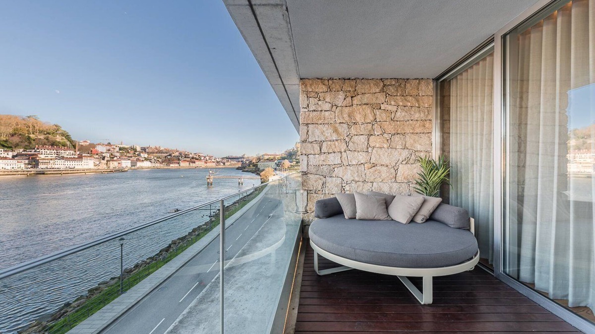 Sao Pedro da Afurada Apartment | GuestReady - River View