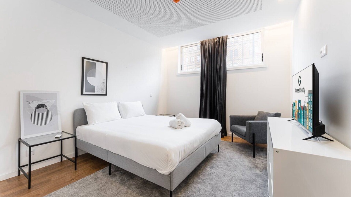 Paranhos Apartment | GuestReady - Uptown suites 3