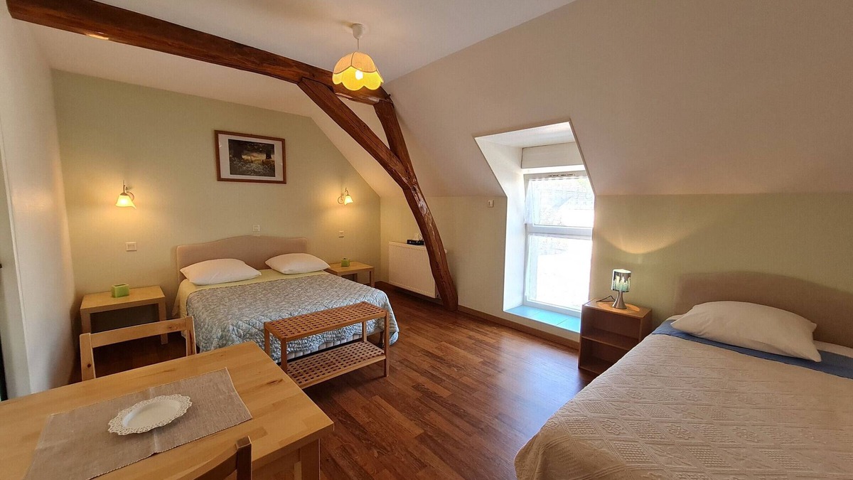 Cravant Bed & Breakfast | Guestroom Cravant, studio flat, 3 persons