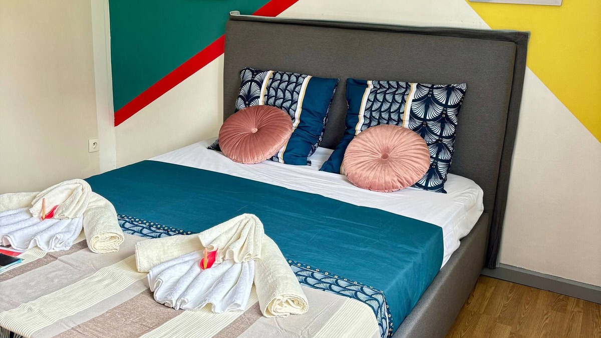 Les Avirons Bed & Breakfast | Guestroom Les Avirons, 2 bedrooms, 4 persons