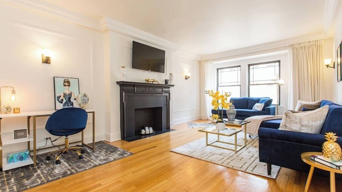 Streeterville Condo | Guild #2 | Gold Coast Mag Mile Best Location