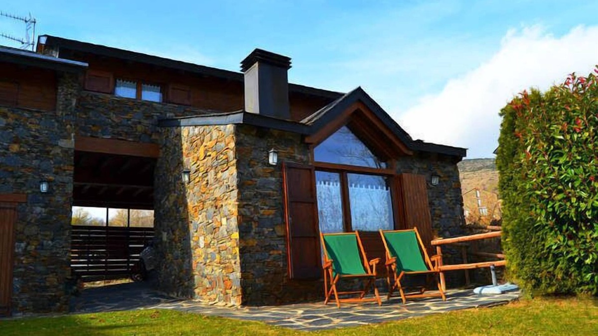 Guils de Cerdanya House | GUILS II - Three Bedroom House, Sleeps 6