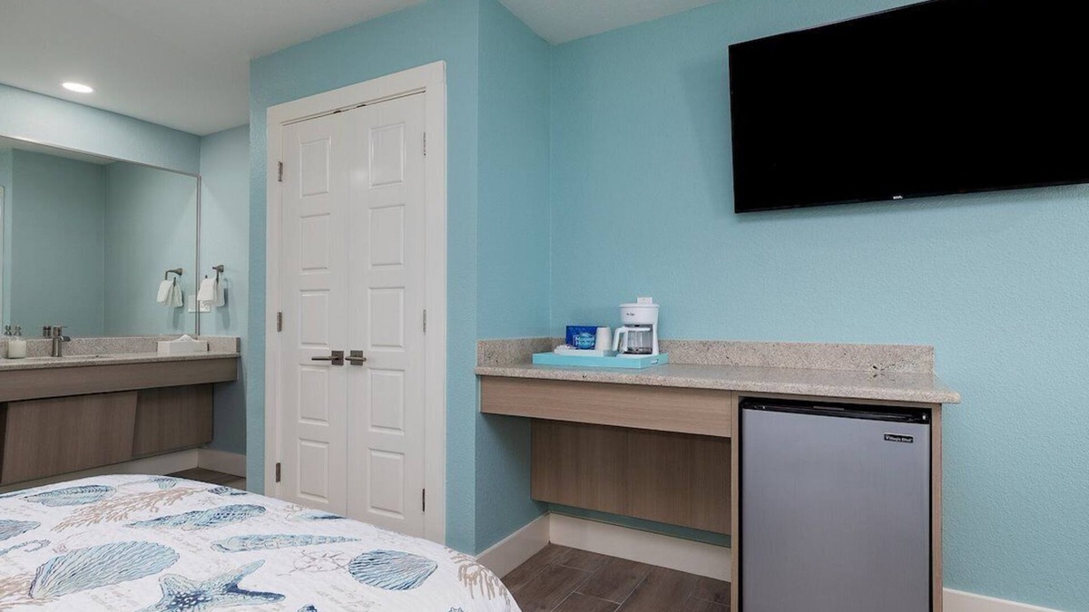 Flour Bluff Hotel | Gulf Coast Family Room- Steps from Laguna Madre #1