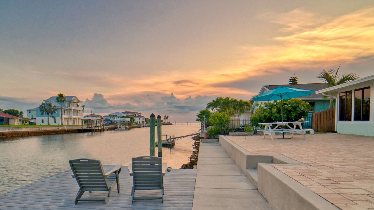 Spring Hill House | Gulf coast getaway with dock, dolphins, sunset views, family friendly and WD