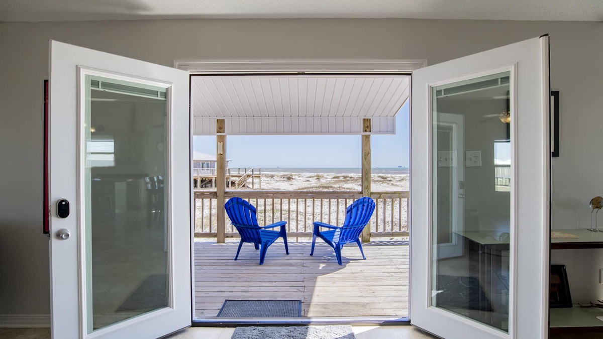 Dauphin Island House | Gulf Front - 5BR - 2BA - 120 Steps to Beach!