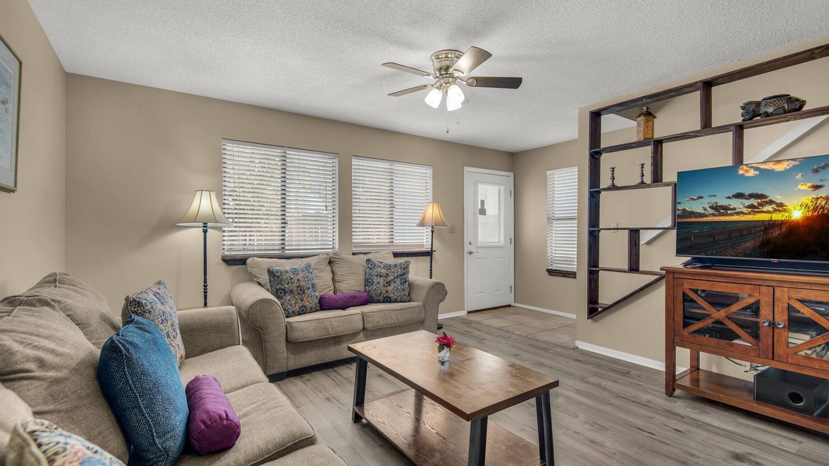 Sugar Beach House | ⭐Gulf Front Complex with Community Pool-Santa Rosa Sound-2BR Sugar Beach D-13⭐