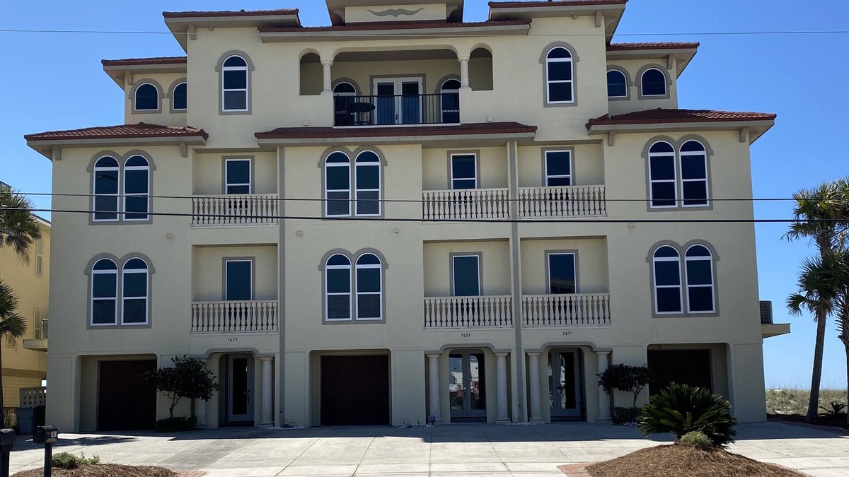 Navarre Beach House | Gulf Front Luxury - Private Elevator/5 Master bdrms - each w/private bath