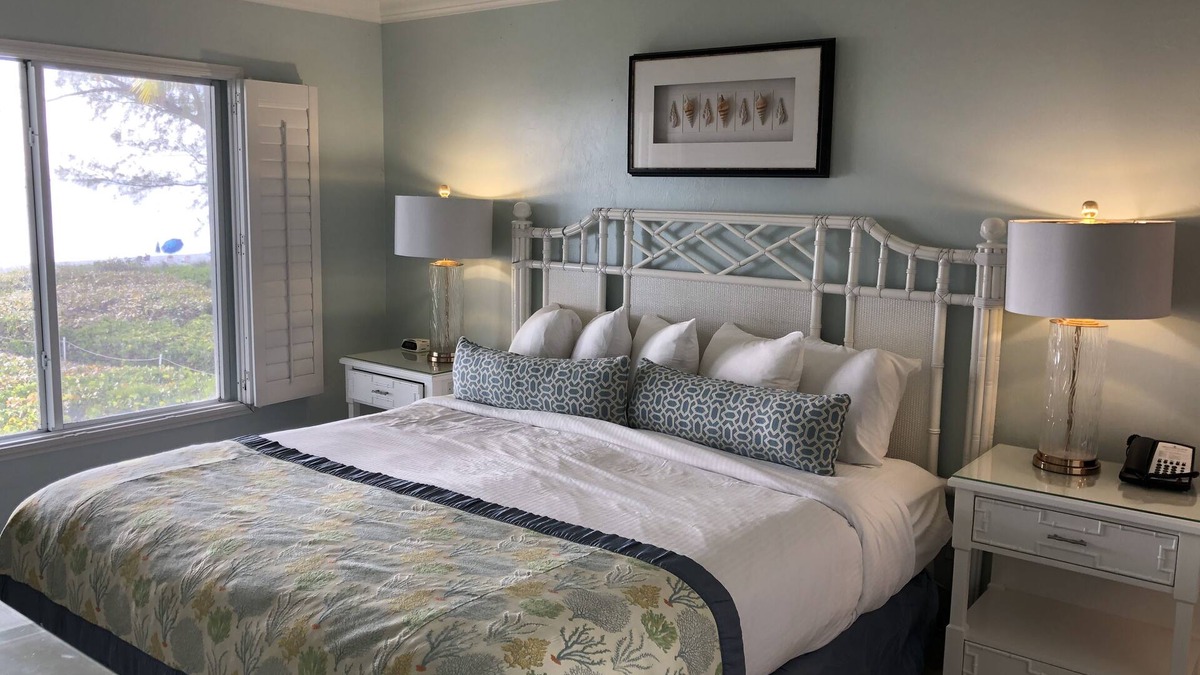 Captiva Condo | Gulf-front two bedroom condo. Enjoy the beach, sunsets, and nature!