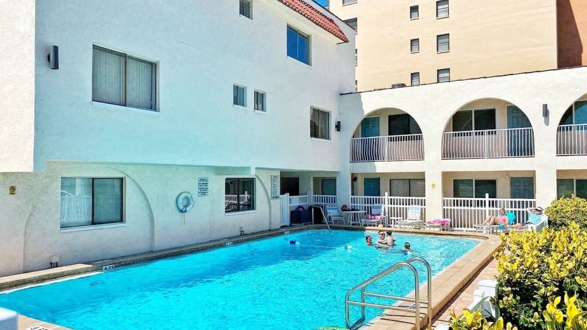 North Redington Beach Condo | Gulf Side Fun In Paradise Pool-Shuffleboard-Grill