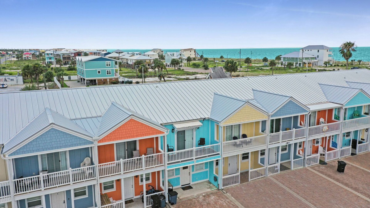 Mexico Beach House | Gulf View, Ground Floor TH on West End of Mexico Beach ~ Set Sail at 5