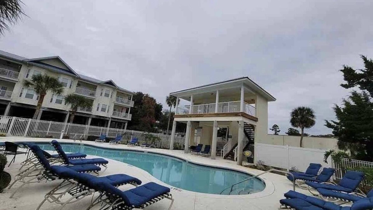 Suwannee Condo | Gulf Views