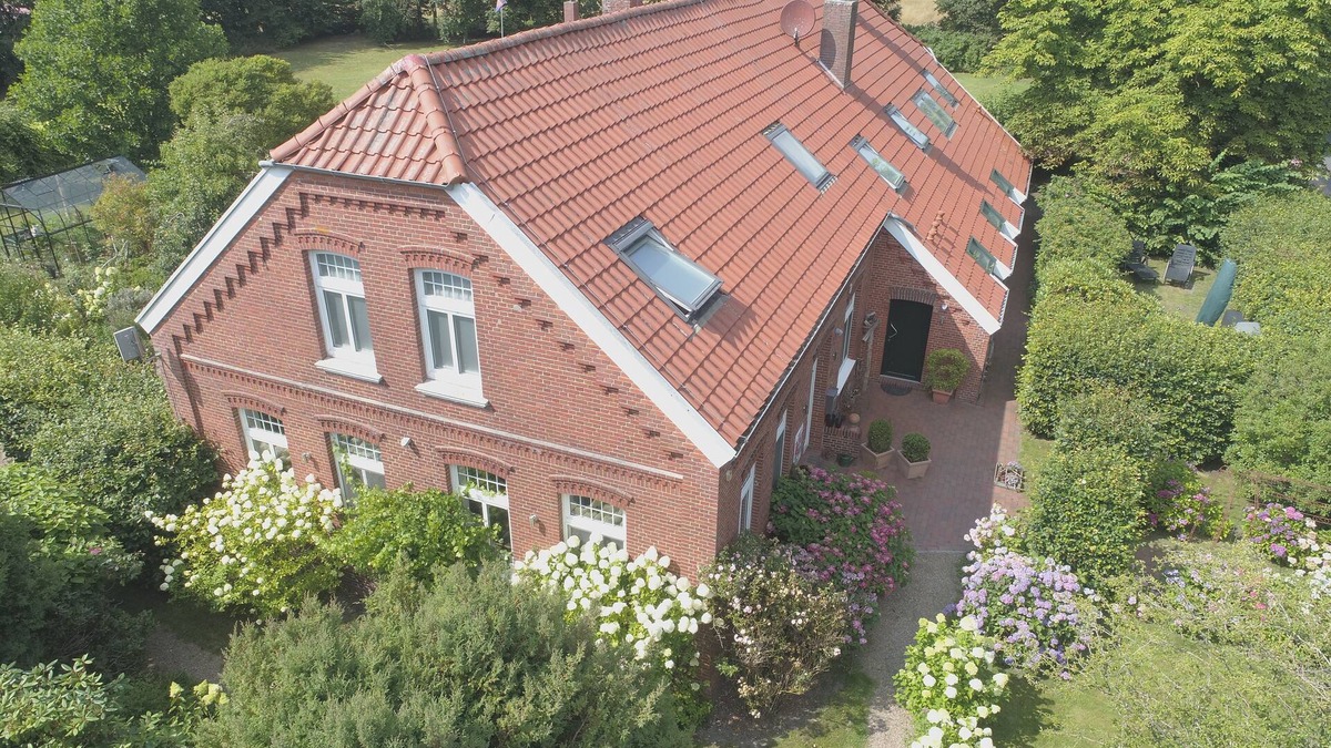 Sudarle Apartment | Gulfhof-ferien Briese Ferienwohnung Döschdeel - Urlaub im Historischen Denkmal