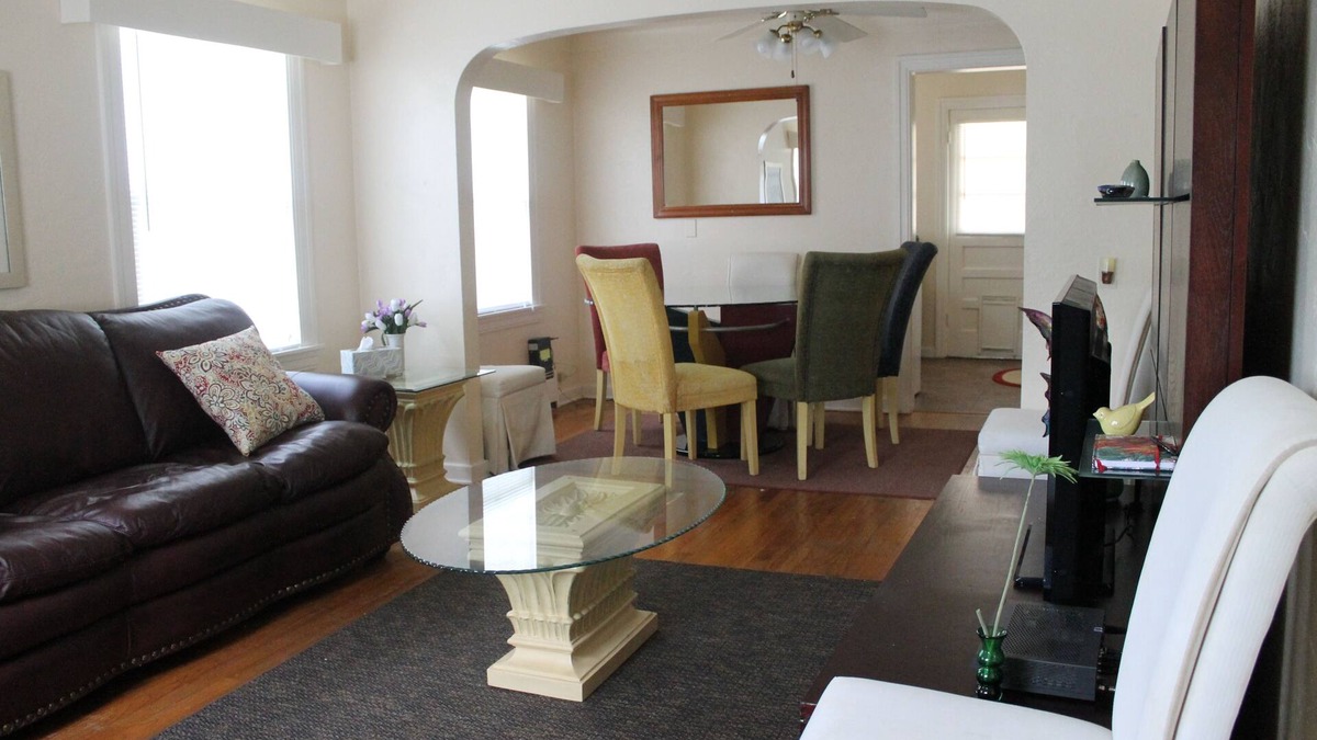 Bayview House | Gulfport's Marina District! Quiet, Clean, Comfortable, and Walkable to Downtown!