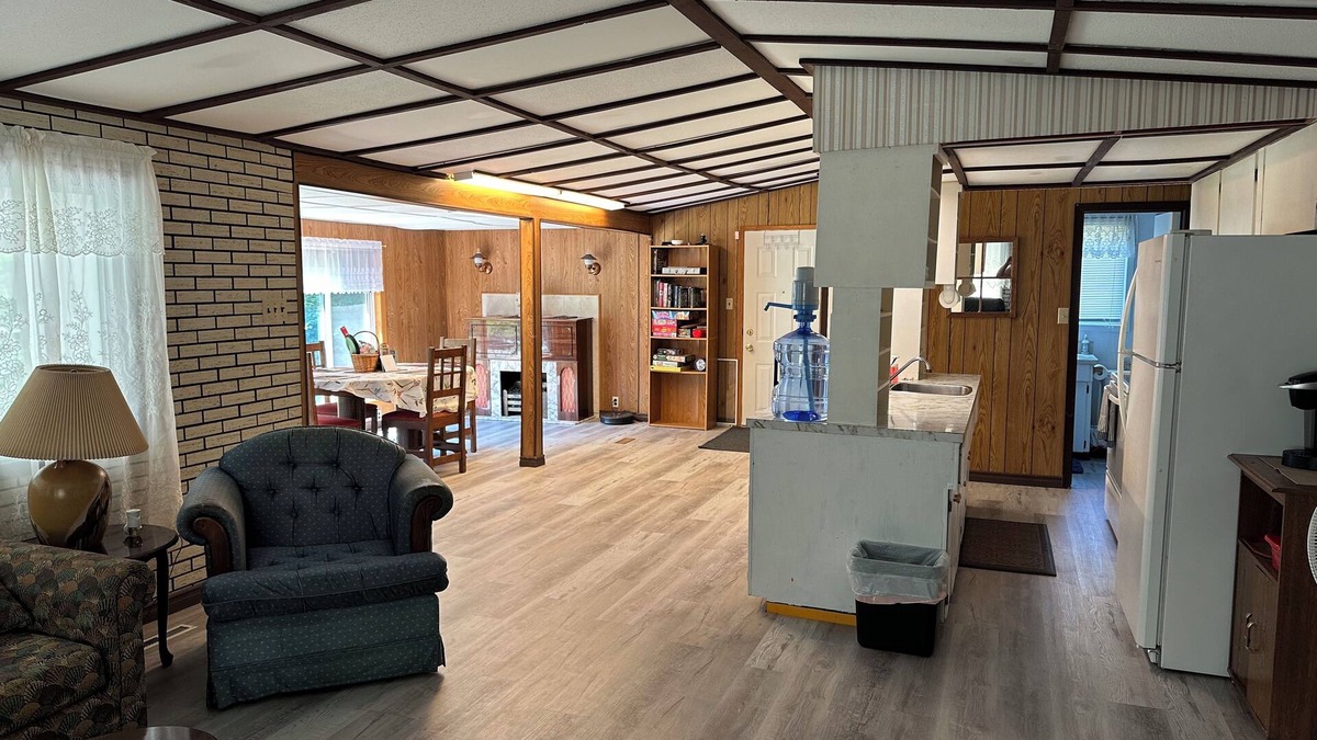 Beaconia Cabin | Gull lake-cozy cabin,perfect for family gatherings with easy access to the lake