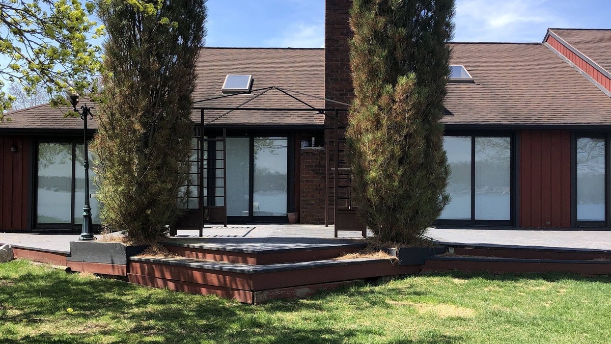 Bradley House | Gun lake front home available for June July and august rent all or 30 days