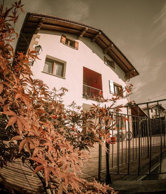 Sumbilla House | GURE-LUR casa rural