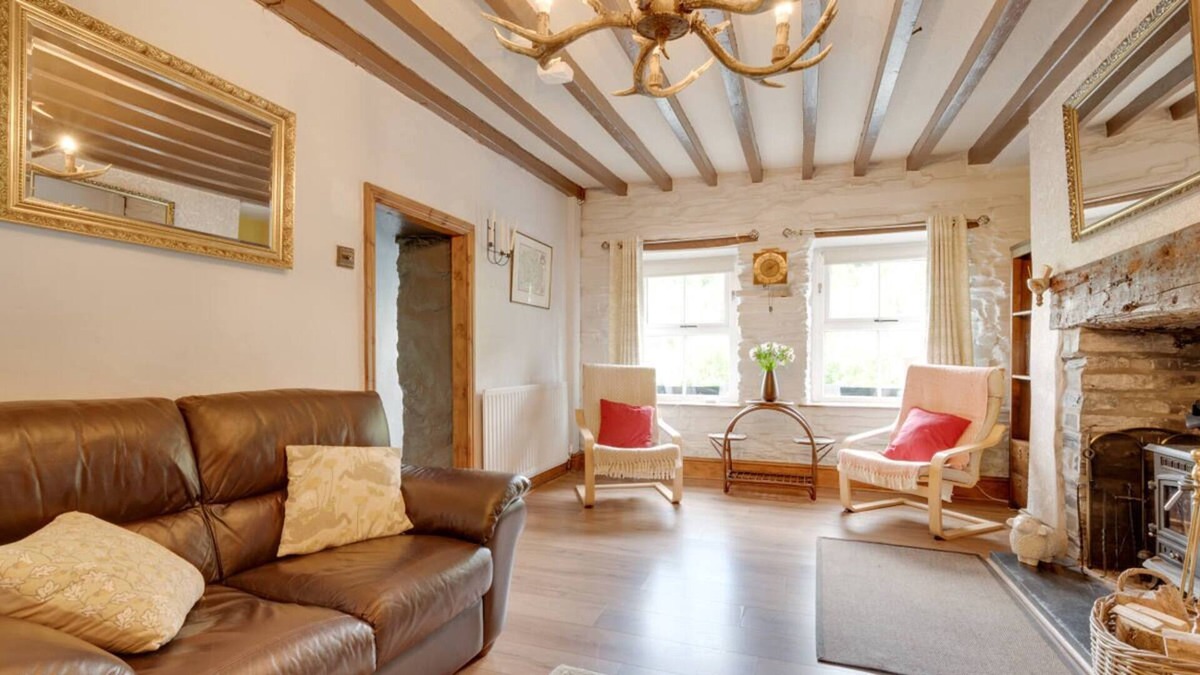 Machynlleth House | Gwel y Bryn in Machynlleth