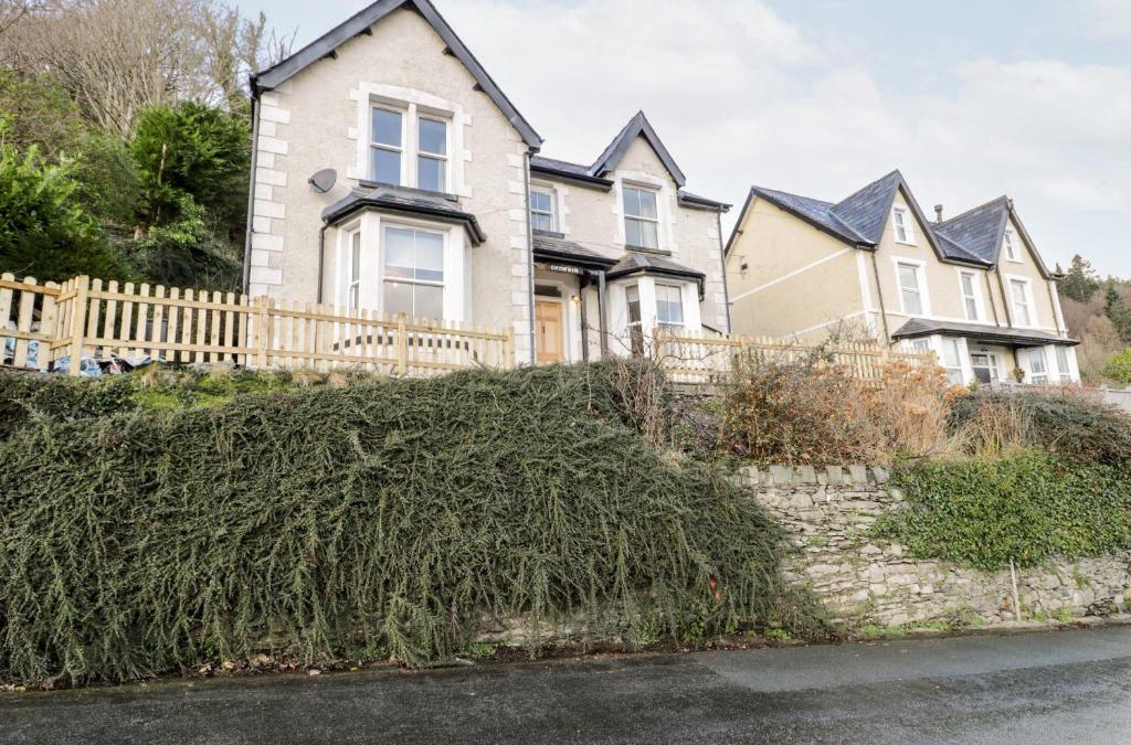 Trefriw House | Gwynfryn