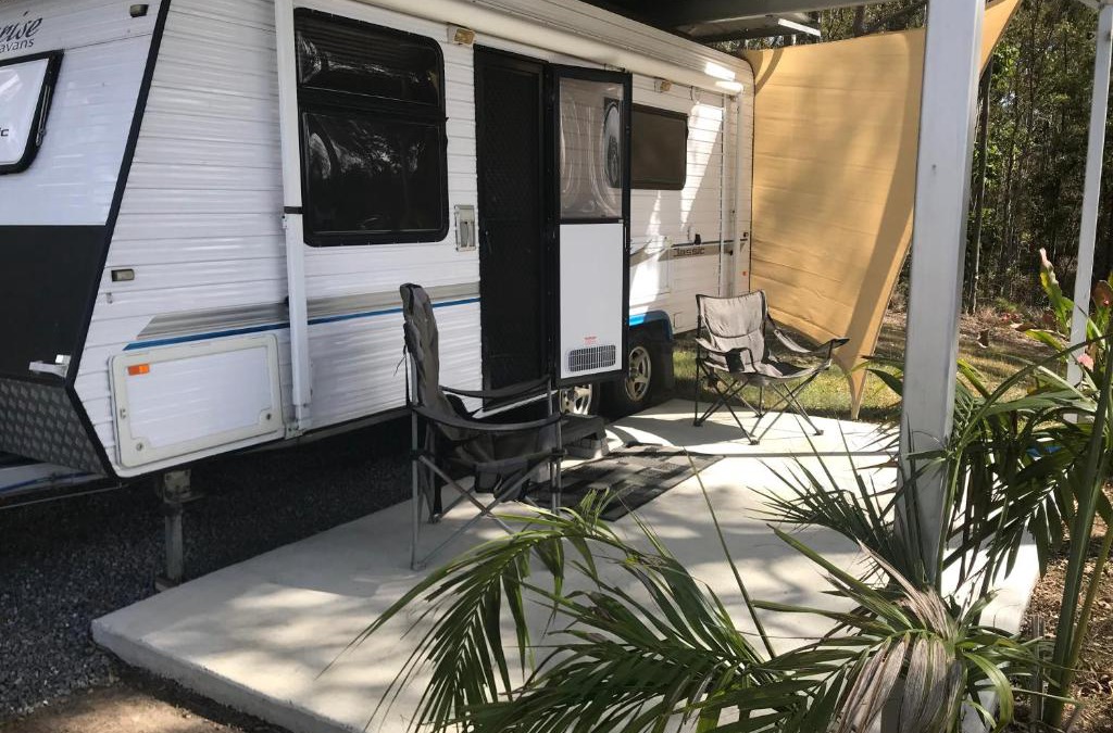 North Deep Creek Other | Gympie Luxury Caravan with ensuite bathroom