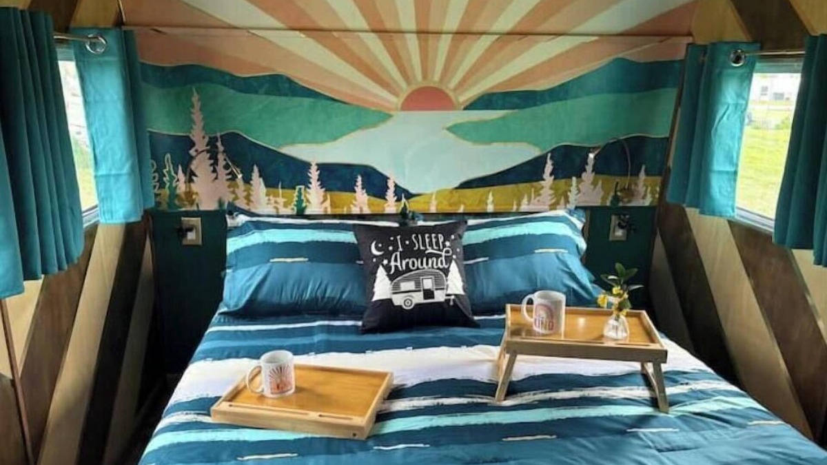 Sweet Grass County House | Gypsy Sol—caravan deluxe!