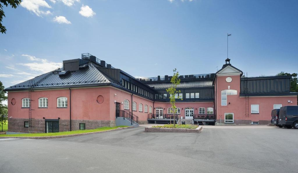 Hameenkyla Hotel | Hämeenkylän Kartano