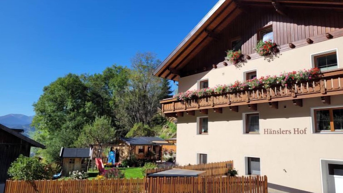 Arzl im Piztal Apartment | Hänslers Hof Ferienwohnung by Interhome