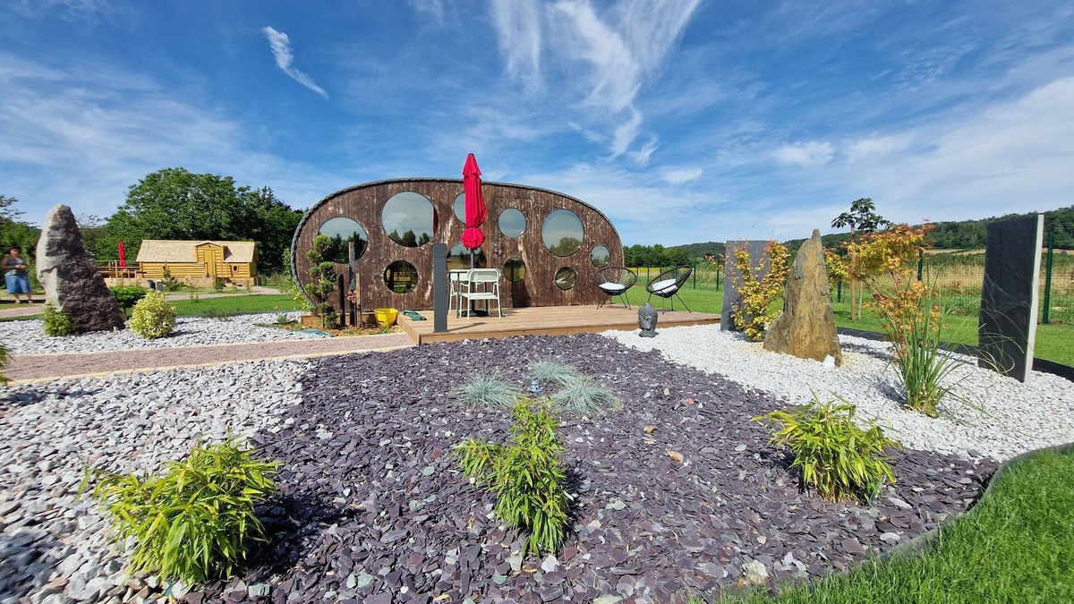 Vignot Cabin | Hébergement Insolite Dans L'esprit Tinyhouse: la Tiny Bulle Pour Deux Personnes