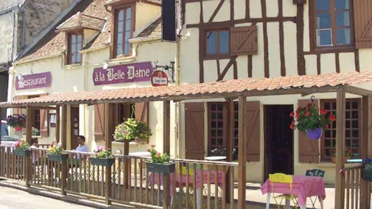 Nogent-sur-Seine Hotel | Hôtel à la Belle Dame