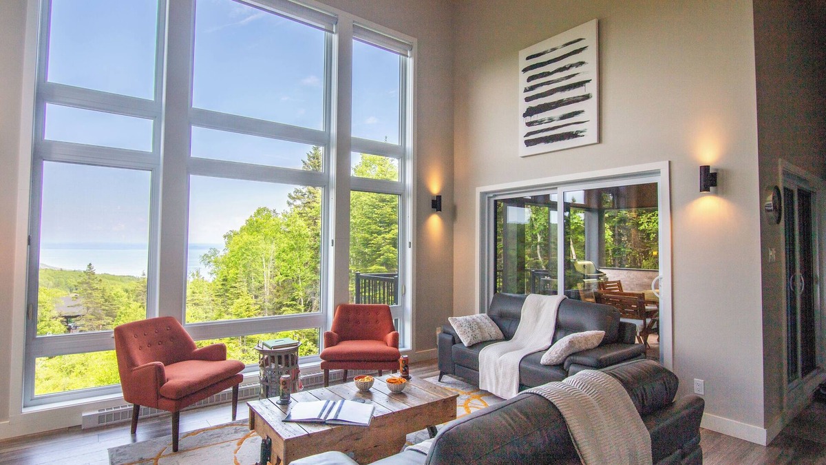 Saint-Joseph-de-la-Rive Ski Chalet | Hôtel à la maison - Panorama, spa et fleuve