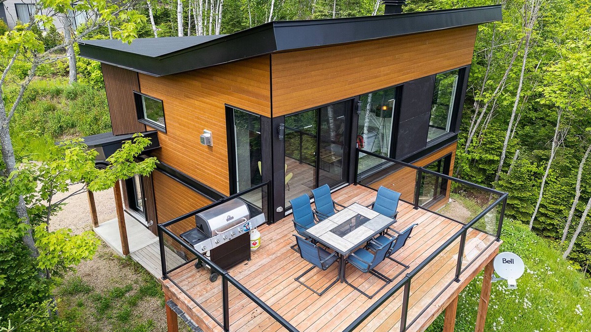 Saint-Joseph-de-la-Rive House | Hôtel à la maison - Chalet Alegria #1