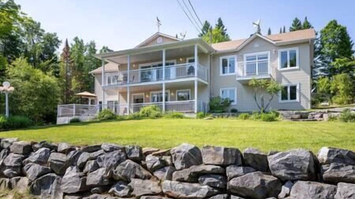 Mauricie House | Hôtel à la maison - Domaine Du Lac-aux-Sables