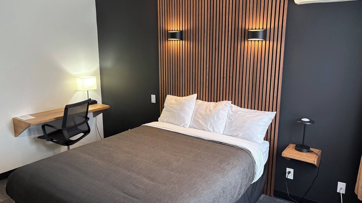 Val-d'Or Hotel | Hôtel Althéa Val-D'Or