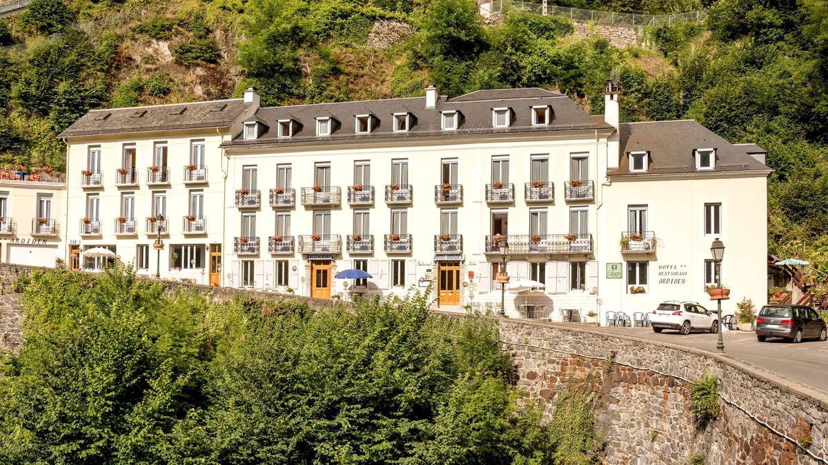 Luz-Saint-Sauveur Hotel | Hôtel Ardiden